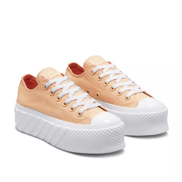 Converse Chuck Taylor All Star canvas platform sneakers in light twine - Picture 2 of 7